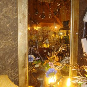 goud spiegel houten rand, light and living , rand  138x69x2 cm. Rand 9 cm. (op voorraad) v 1