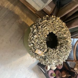 groen Krans rond van zaaddoosjes, Van Dijk, geheel natuurlijk  d 38x d 38x h 10 cm. ( op voorraad) V1