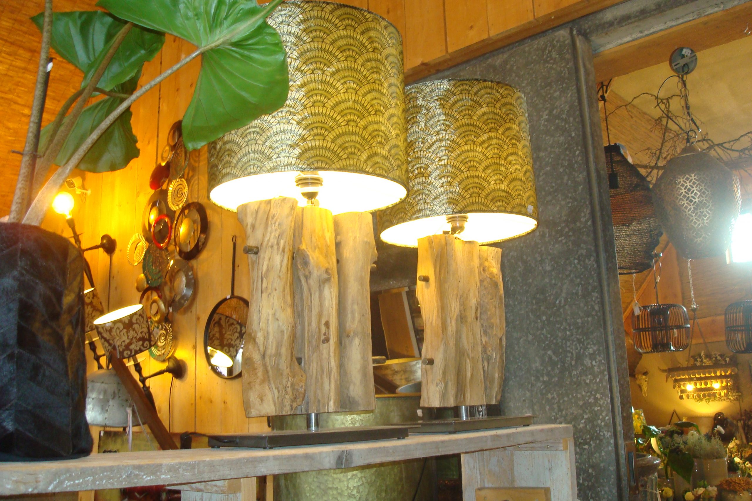 vrije tijd Umeki Voetganger Light & Living, gabrovo tafel lamp lampenvoet 40 breed -20 diep -50 hoog oud  hout met ijzeren accenten aan elkaar gezet en ijzeren voet weather barn (op  voorraad) - M.M. Metamorphosis