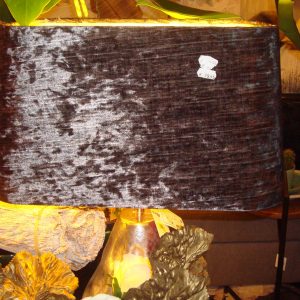 light and living , grijs antraciet fluweel glans lampen kap voor op voet langwerpig lang 40 cm, diep 25, hoog,25 en boven 38 cm lang dus loopt iets taps toe aan de bovenkant ( op voorraad) V 1