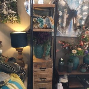 bruin hout met zwart ijzer frame boeken rek wand kast, Yape's, bookcause dubbel pipe 3 lade met 2 extra houten planken mango hout  L:50.5 B:45 H: 2.00