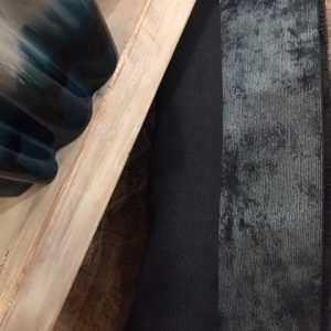 blauw/ grijs laagpolig zacht vloerkleed, KARPI, carpet, ROYCE kleurnummer 36 lang , een chique maar toch stoer 1.60 bij 2.30 breed V0