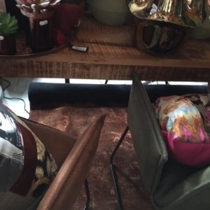 oranje roest vloerkleed laag polig wel zacht 40 % acryl  40 % bamboe  20 % katoen, KARPI, kleur met een vleug, in diverse maatvoeringen verkrijgbaar ROYCE, kleurnummer 63, pracht  ,een chique maar toch stoer b 1.60 bij 2.30 lang vo