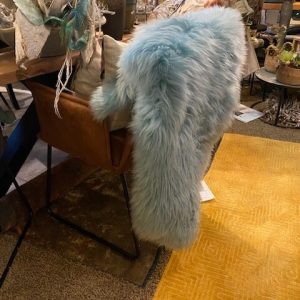 blauw aqua - lang harig Ijslands Schapenvacht, Van Buren, bed sprei tafel loper vloer kleed heerlijk warm aan de voeten  1.21 bij 73 cm V0