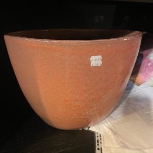 oranje aardewerk, Luimes & Luimes, geglazuurd ovaal  plant pot bloem vaas genaamd QUINCY 1_ ABRICOT OVAL POT l: 34 cm b opening boven  : 17 cm,  h: 26 cm,  ( op voorraad ) . V1