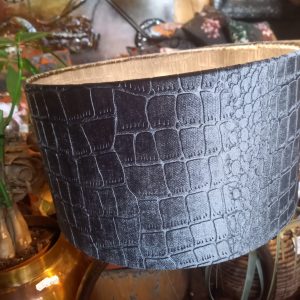 grijs fluweel, Light and living, met slangen motief, Casablanca kap cilinder rond hoogte 19, diameter 34,5cm hang lamp of voor op staande voet  (op voorraad) V1