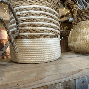 bruin beige rotan riet plant mand bloem vaas van Lauco Bloemisterijgroothandel, LARGE, BASKET MIX WEAVING, rond hoogte: 28 cm, doorsnede: 30 cm, (op voorraad) v2