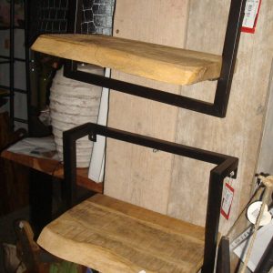 bruin boom stam rand echt hout uit een stuk met zwart ijzeren basis stevig plant wand rek, Varios shelf boeken plank , bijzondere boomstam rand en ophanging erbij 30 cm lang, hoog 40 cm en diep 24 cm (op voorraad) V 1