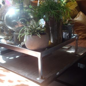 Zilver alluminium, Diga Colmore, schaal / decoratie plateau / dienblad / plantentafel, met rand op pootjes ,48x48x15cm (op voorraad) V1