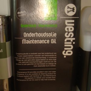 Verf natuurlijk (Vesting), wasolie zwart 3169, kan je geheel makkelijk een hout product van een donkere beschermlaag voorzien. de droog tijd in acht nemen, 1L ( op voorraad ) V2