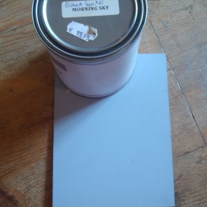 Verf natuurlijk, Morning sky, Handig met 1 soort verf geschikt voor op hout, muur, kunststof, tegels en stof zonder primer afneembaar. (op voorraad) V1