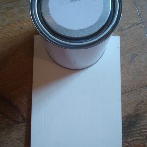 Verf natuurlijk, Sneeuw, Handig met 1 soort verf geschikt voor op hout, muur, kunststof, tegels en stof zonder primer afneembaar. (op voorraad) V1