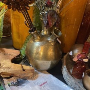 brons messing goud metaal, ,Mars and More, tulpen vaas met 5 openingen al met paar takjes mooi  bloemen vaas / plant pot,  39 cm hoog en 20 cm doorsnede (op voorraad) V2