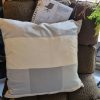 Roze zwart kussen 60x60cm vierkant, M.M. Metamorphosis, patchwork hand werk, de achterkant grijs en witte vlakken, prijs incl. binnen kussen (op voorraad) V1 - Afbeelding 2