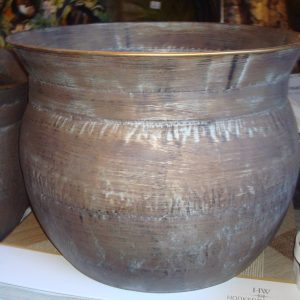 Bruin, Ter Steege / pot en mand PTMD, plant pot bloem vaas ijzer, metaal kan ook buiten gebruikt worden, waterdicht, rond Ø 40 x 40 hoog  cm. (op voorraad) v1