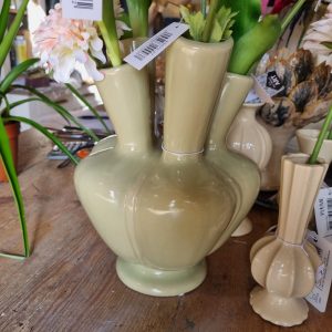 groen zand gegalzuurd aardewerk tulpenvaas met  meerdere openingen bloemen vaas / pot, Plume, Vase Talia green, Hoogte 26 cm x Diepte 19 cm (op voorraad) V1