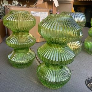 groen glas geblazen hand werk bewerkt plant pot bloem vaas, Plume, windlicht doorzichtig, Vase Orlune green, rond Ø 16 x 30 hoog cm. (op voorraad) V2