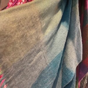 blauw groen gemêleerd plaid 60% acryl 25% wol 15% nylon, Diga colmore, Throw blue/green , tafelkleed/bed loper/sprei/plaid/kleed, 130x170 cm (op voorraad) V1