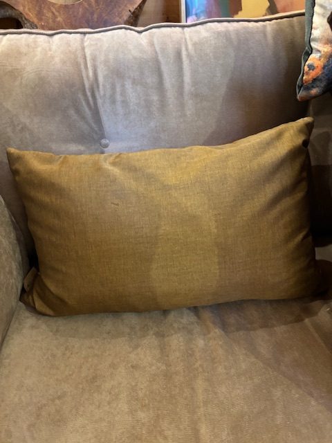 Rood bordeaux burgundy, patchwork kussen 40x60 cm langwerpig, Claudi, M.M. Metamorphosis, bloemenrand, achterkant goud linnenlook, incl. binnen kussen (op voorraad) V1 - Afbeelding 2