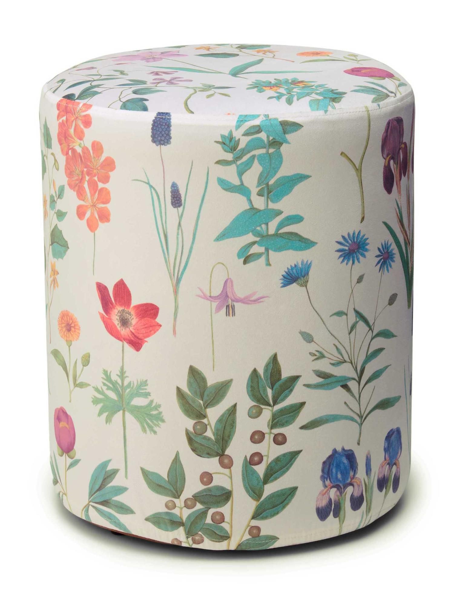 marigold_pouf_vanilla_101832_292_lr_pf1_p marigold_pouf_vanilla_101832_292_lr_pf1_p