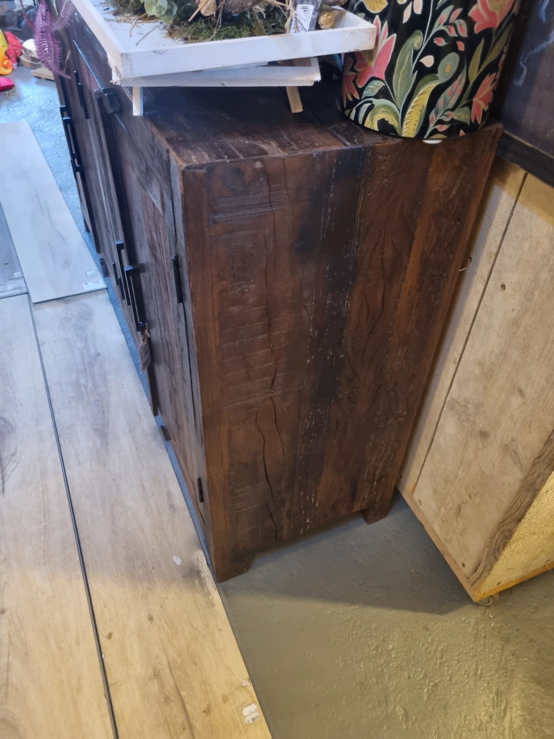 Bruin hout gerecycled massief tv meubel dressoir Wand kast, Hoogendam Interiors by Mooss : 4 deuren voorzien van midden plank achter de deurtjes, 150 cm breed 85 cm hoog en 40 cm diep (op voorraad) V1 - Afbeelding 2