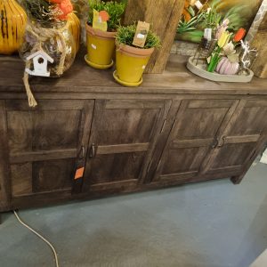 Bruin hout gerecycled massief tv meubel dressoir Wand kast, Hoogendam Interiors by Mooss : 4 deuren voorzien van midden plank achter de deurtjes, 170 cm breed 80 cm hoog en 43 cm diep (op voorraad) V1
