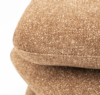 Oranje caramel, stofnaam Luma van By Boo genaamd Pillowscape poef / krukje / hocker afmetingen (BxDxH): 44,5x44,5x44,5 cm ,vulling foam,lijkt op 3 gestapelde kussens bovenste 2 delen draaibaar, incl. korting (op voorraad) V1 - Afbeelding 3