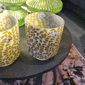 Groen wit glas bladeren windlicht, vaas / pot / windlicht, Waterdrinker, rond Ø12 x 15 hoog cm.  (op voorraad) V4