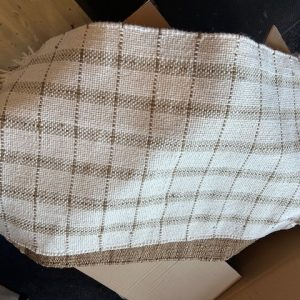 Beige bruin katoen / wol geblokt patroon met franjes, runner tafel loper, Lime-Light, rechthoek lengte: 60cm breedte: 100cm (op voorraad) V1