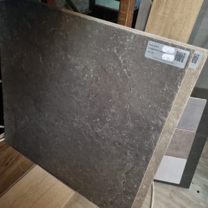 VLT 600x600 PTS4470 Antraciet tegel, Julius Van der Werf, Let op prijsindicatie afhankelijk van de hoeveelheid en bezorg adres