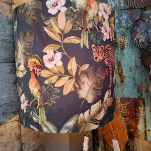 Blauw groen gemêleerd linnen, Diga Colmore, lampenkap voor op voet staand, binnenkant goud, Shade cilinder Brazil green on gold, heeft verschillende kleur beest kanten zie foto doorschijnend als lamp aan gaat, met print verschillende aanzicht vlakken net welke u mooi vindt zie foto. 42x42x42 lampenkap/kap/lamp (op voorraad) V1