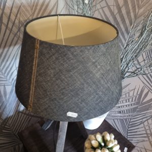 Blauw spijker look linnen lampenkap rond, Light & Living, met denim detail, voor op een staande voet, schijnt door, hoog  19 cm - diameter 35 cm, binnenkant beige  (op voorraad) V1
