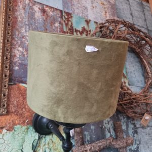 groen fluweel lampenkap / kap cilinder, Light & Living, binnenkant taupe, kan hangend en op voet worden geplaatst Diameter 24 cm, hoogte 18 cm. (op voorraad) V1