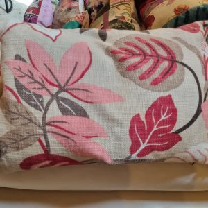 Roze zand bruin linnen kussens met bladeren, vierkant, achterkant fluweel bruin Raaf, 30 cm x 45 cm, incl binnen kussen (op voorraad) V1