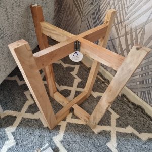 Houten onderstel inklapbaar, Art Sensation, Ø 51 x 48 cm hoog (verkrijgbaar met bijpassende schaal erop van 29,95) (op voorraad) V1