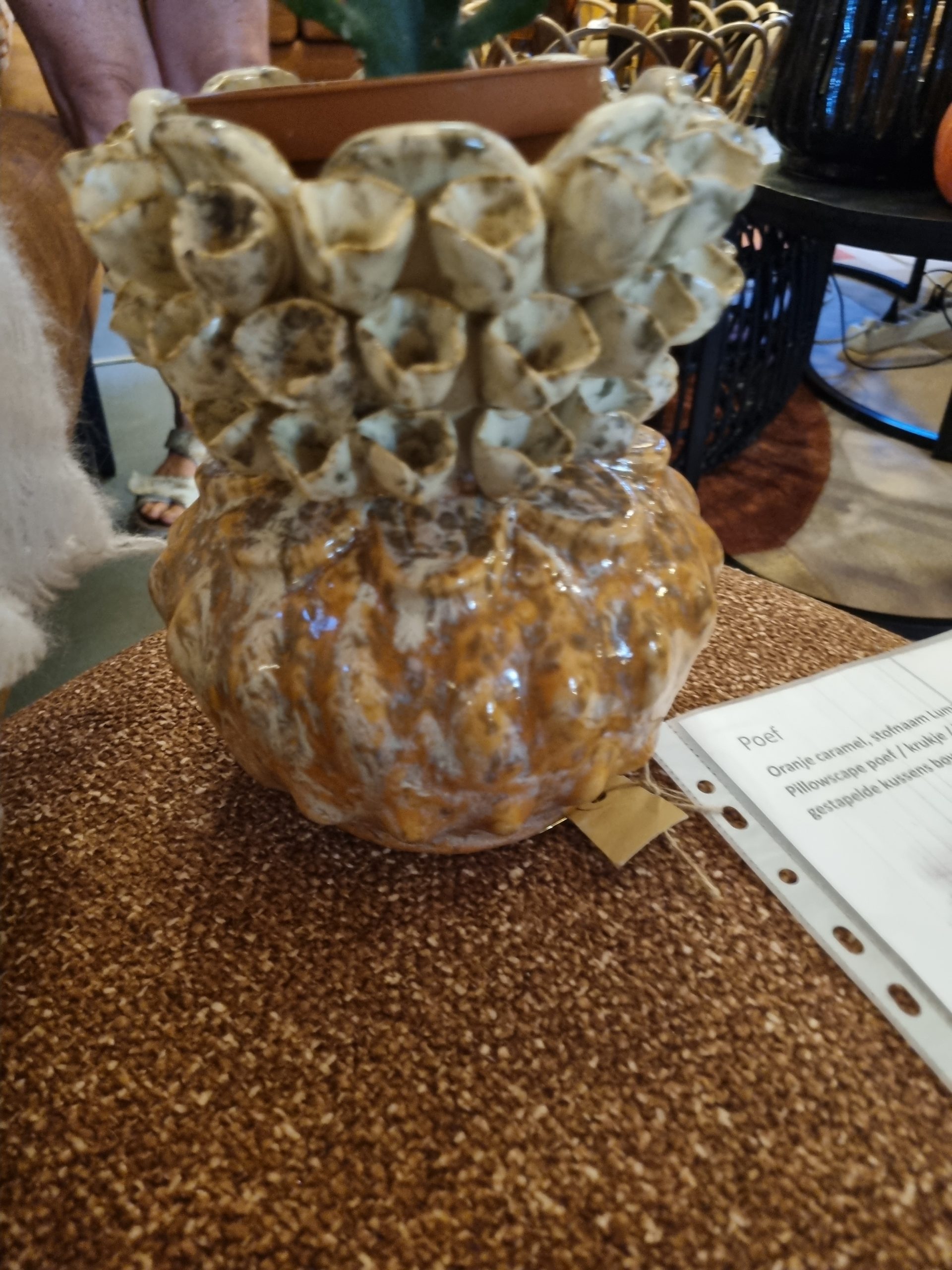 Oranje zand aardewerk geglazuurde bloem vaas / plant pot Ciro, Isaa, Afmetingen (BxDxH): 17,5x17,5x21 cm, (op voorraad) v1 - Afbeelding 2