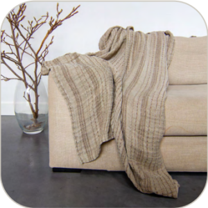 Beige taupe bruin plaid 100% linnen, House in Style Passion for linnen, genaamd Sam kleur naturel, bed loper / sprei / kleed, 140 x 260 cm, V0